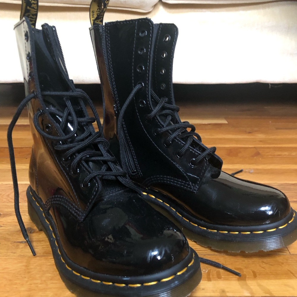 Excellent condition, may have been worn once indoors.
